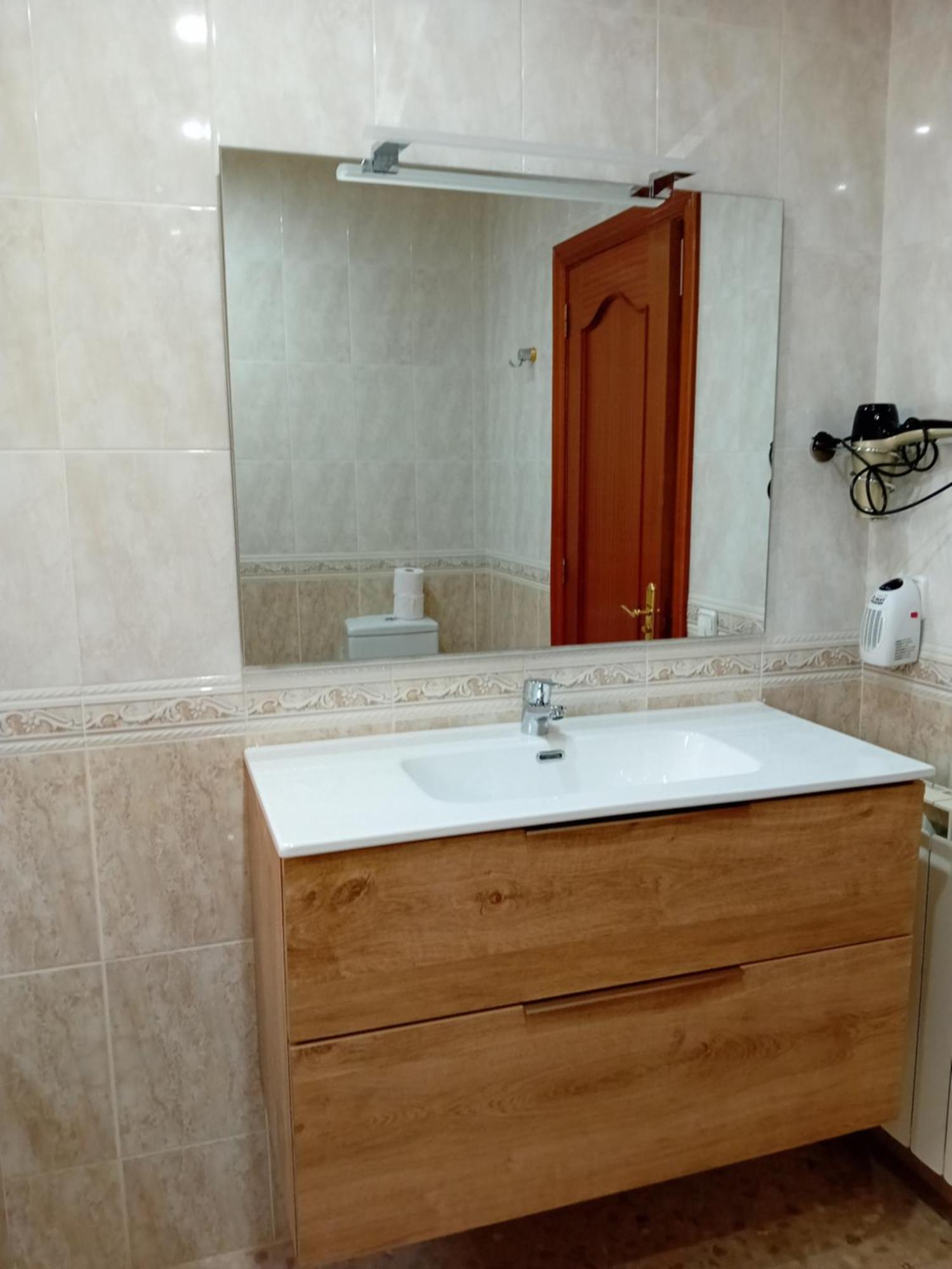 Cal Robert Apartment Tremp Ngoại thất bức ảnh